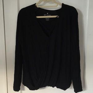 American Eagle women’s v-neck long sleeve